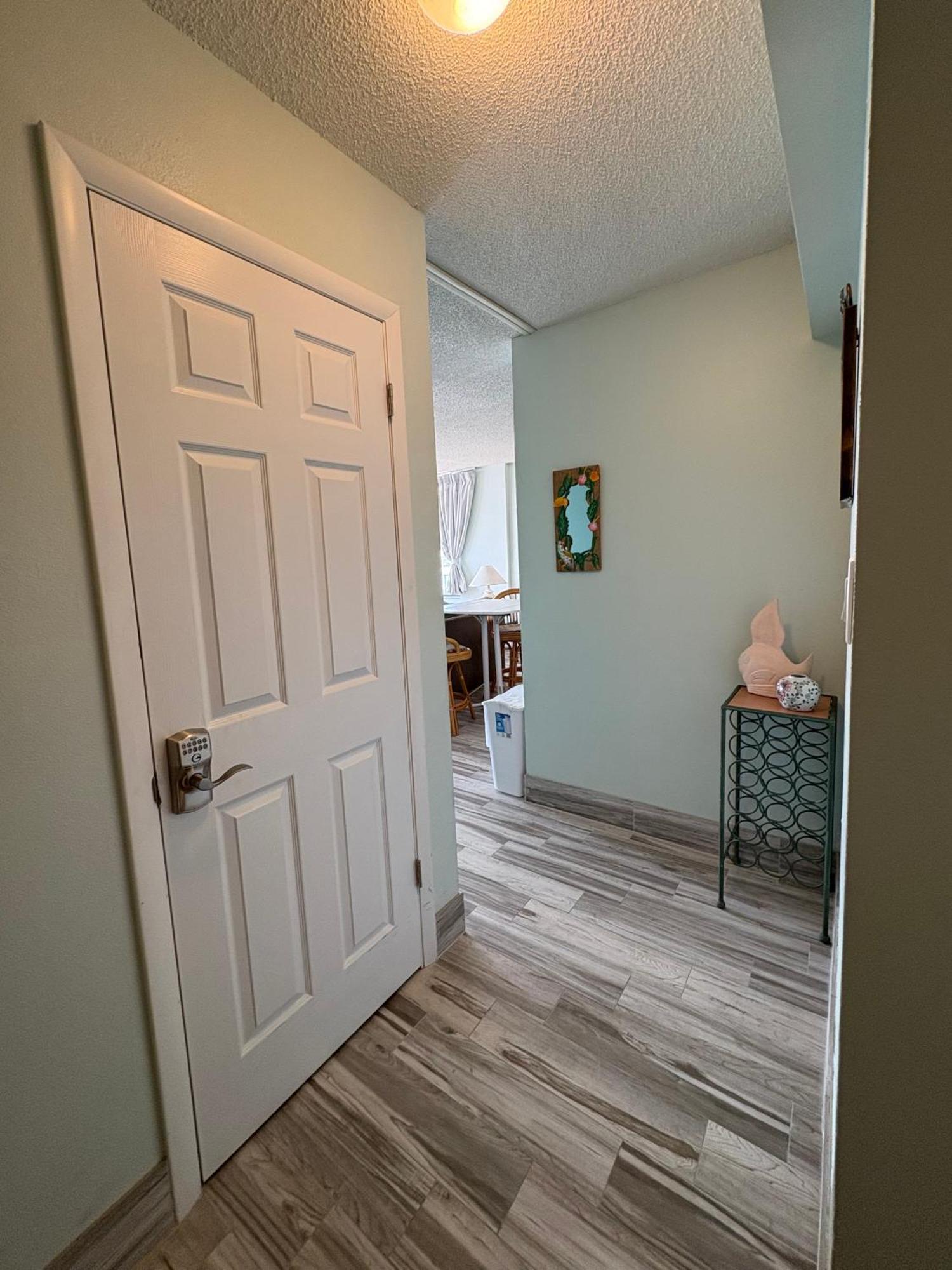 Lover's Key Beach Club By Check-in Vacation Apartment *